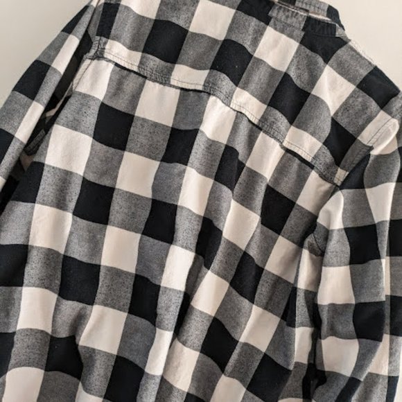 Universal Thread Black and White Flannel Button Down Size XXL - Picture 4 of 9